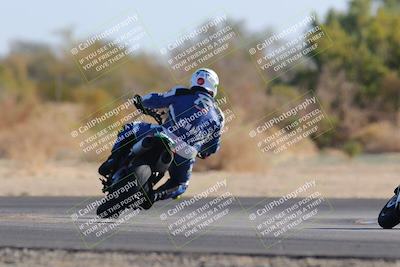 media/Dec-18-2022-SoCal Trackdays (Sun) [[8099a50955]]/Turn 7 Backside (1125am)/